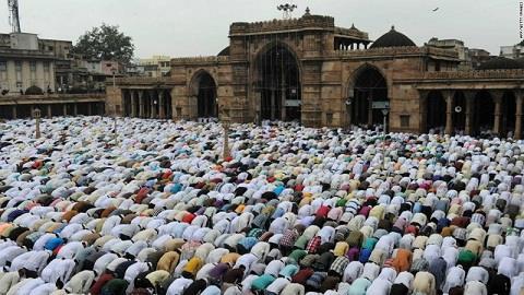 یک مقام هندی تعداد مسلمانان این کشور را ۱۸۰ میلیون نفر اعلام کرد